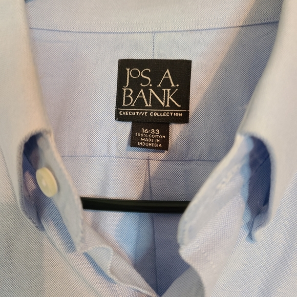 (1155) Jos. A. Banks Men's Classic Long Sleeve Dress Shirt,  Size: M Color: Blue - Picture 5 of 10